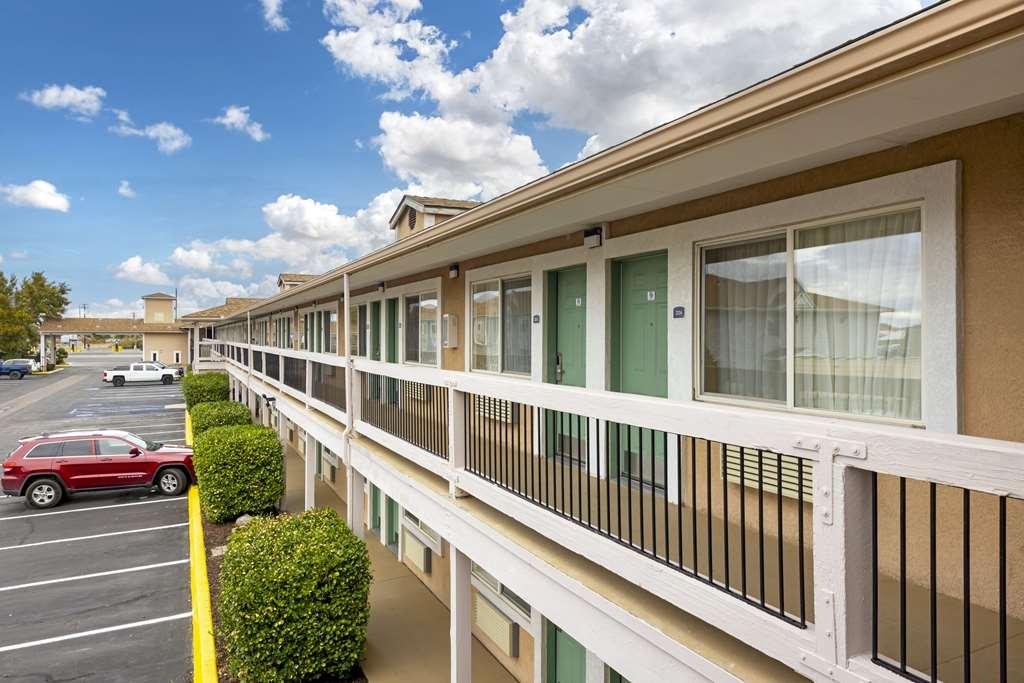 Best Western Fallon Inn & Suites Exterior photo