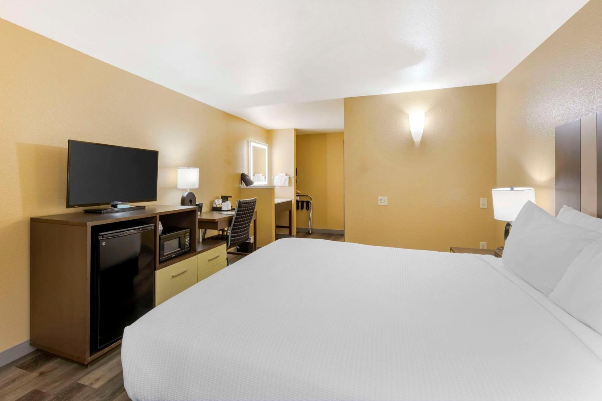 Best Western Fallon Inn & Suites Exterior photo